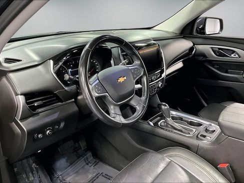 Used 2019 Chevrolet Traverse LT w/ LT Premium Package AWD/4WD image 18
