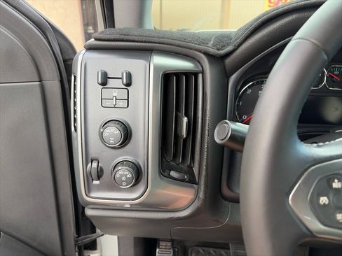 Used 2017 Chevrolet Silverado 1500 LT w/ All Star Edition AWD/4WD image 9