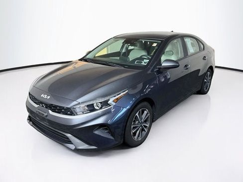 Certified 2023 Kia Forte LXS FWD image 1