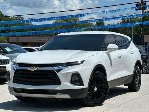 Used 2021 Chevrolet Blazer LT FWD image 3