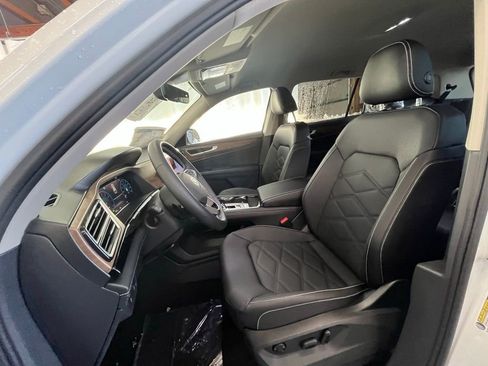 New 2026 Volkswagen Atlas SE image 10