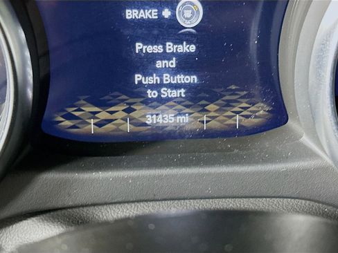 Used 2023 Jeep Wrangler Unlimited Sahara AWD/4WD image 19