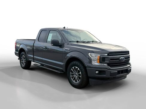 Used 2018 Ford F150 XLT w/ Equipment Group 302A Luxury image 7