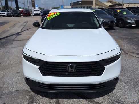 Used 2025 Honda Accord SE image 3
