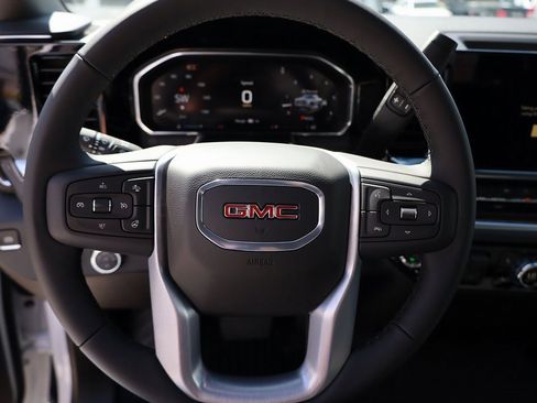 New 2026 GMC Sierra 1500 Elevation image 13