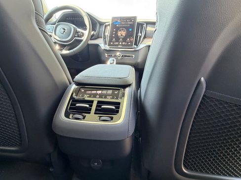 New 2026 Volvo XC90 B5 Plus w/ Protection Package AWD/4WD image 11