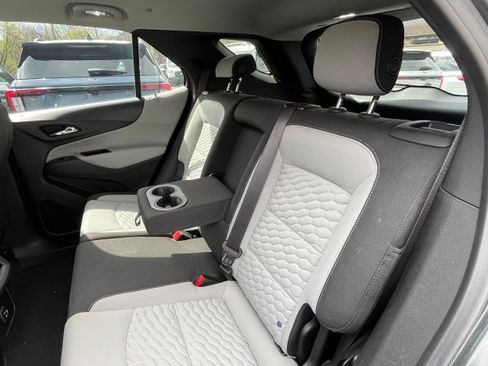 Used 2020 Chevrolet Equinox LS w/ LS Convenience Package FWD image 11