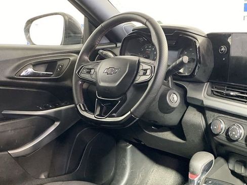 Used 2024 Chevrolet Trax RS w/ Driver Confidence Package FWD image 10