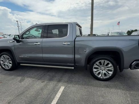 Used 2021 GMC Sierra 1500 Denali w/ Denali Ultimate Package AWD/4WD image 6