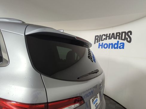 Used 2021 Honda Pilot Elite image 32