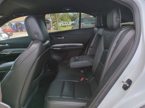 Used 2022 Cadillac XT4 Premium Luxury w/ Technology Package image 12