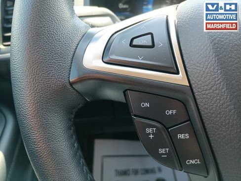Used 2024 Ford Edge SEL w/ Convenience Package AWD/4WD image 6