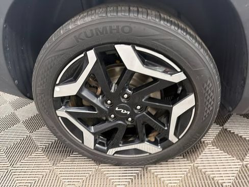 Certified 2024 Kia Seltos SX AWD/4WD image 31