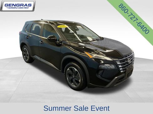Used 2025 Nissan Rogue SV AWD/4WD image 1