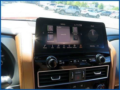 Used 2023 INFINITI QX80 Sensory w/ All-Season Package AWD/4WD image 20
