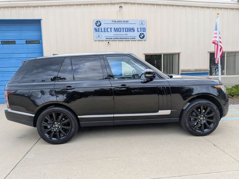Used 2017 Land Rover Range Rover HSE AWD/4WD image 13