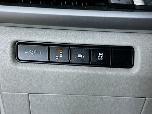 Used 2020 Kia Telluride S FWD image 17