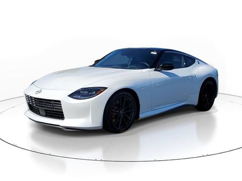 Used 2024 Nissan Z Performance w/ Floor Mat Package RWD image 2