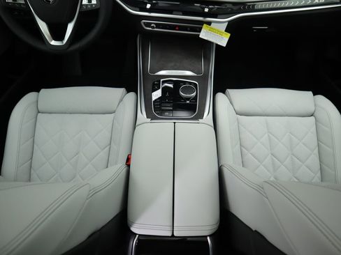 Certified 2026 BMW X5 sDrive40i image 18