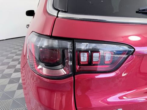 Used 2023 Jeep Compass Sport image 27