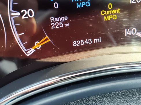 Used 2019 Jeep Grand Cherokee Summit AWD/4WD image 9