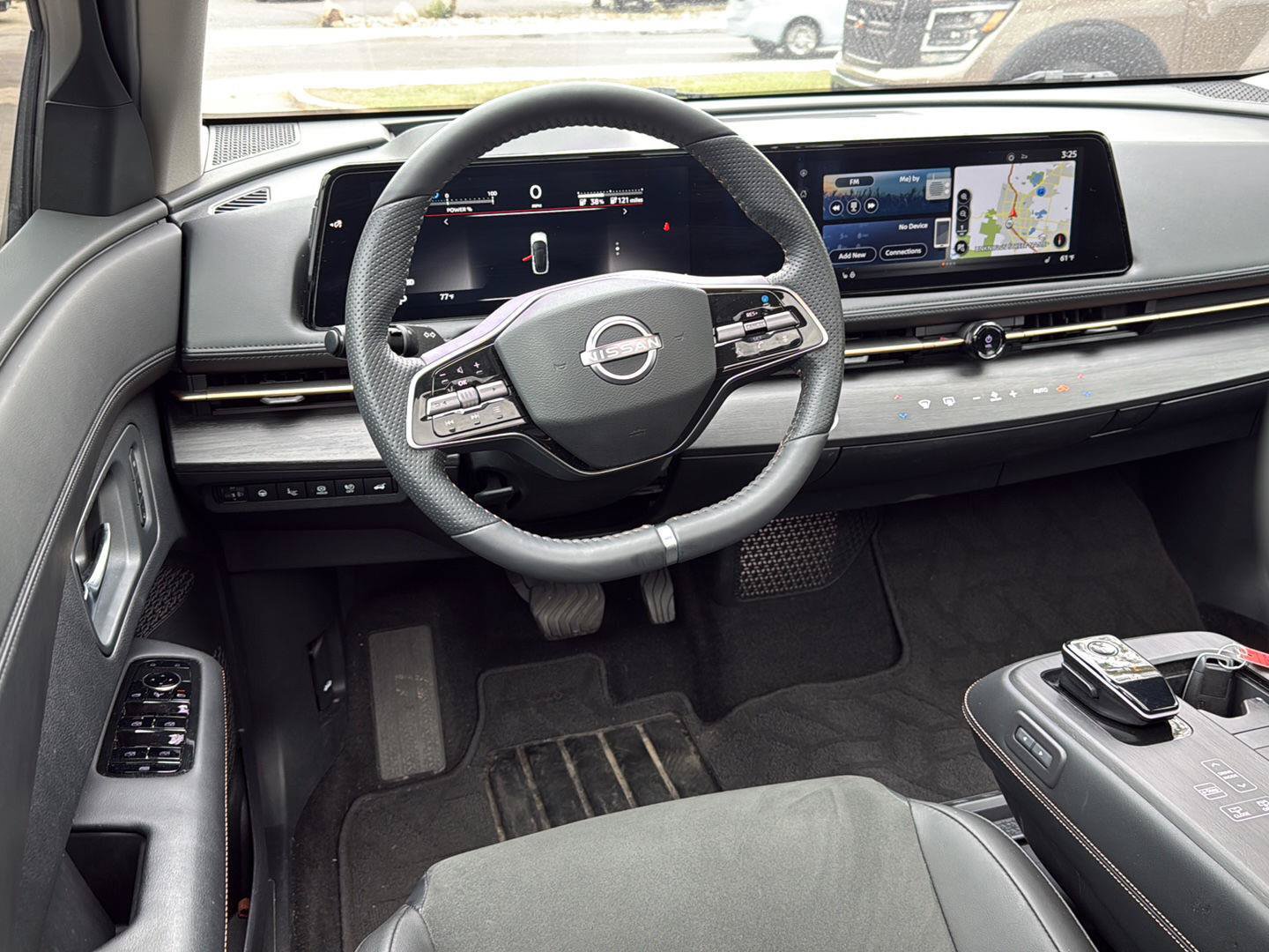 Certified 2024 Nissan Ariya AWD image 13