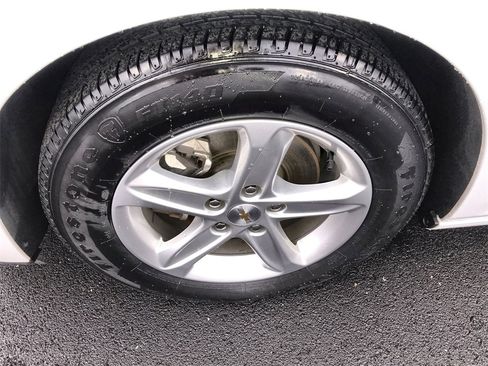 Used 2024 Chevrolet Malibu LS image 10