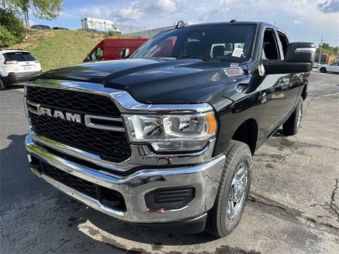 Used 2024 RAM 2500 Tradesman w/ Chrome Appearance Group image 2