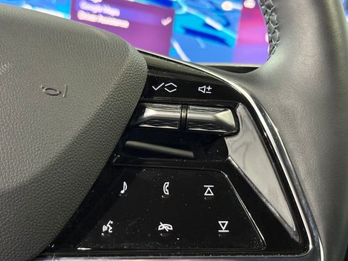 New 2025 Cadillac Escalade IQ Luxury 1 w/ Smart Trailering package image 28