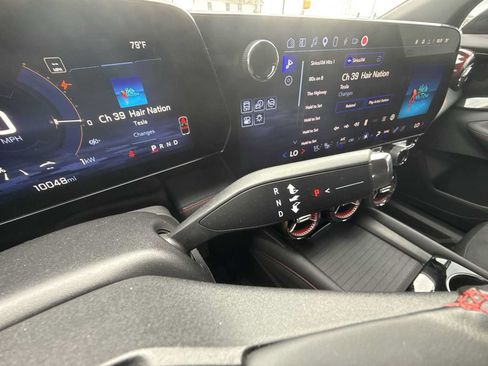 Certified 2024 Chevrolet Blazer EV RS RWD image 15