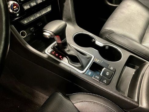 Used 2020 Kia Sportage EX w/ Option Group 15 AWD/4WD image 18