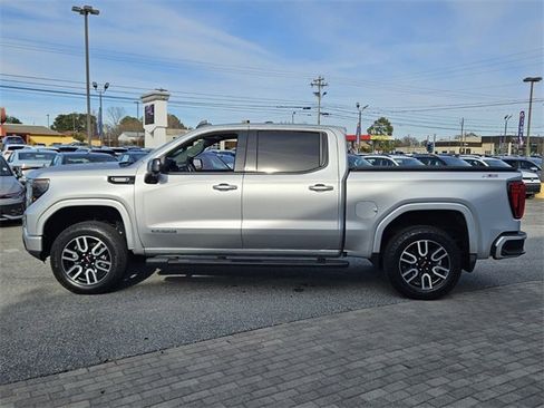 Used 2022 GMC Sierra 1500 Elevation w/ Elevation Premium Package image 4