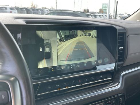 Used 2022 Chevrolet Silverado 1500 LTZ image 14