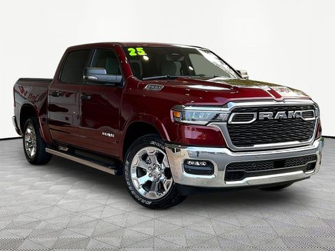 Used 2025 RAM 1500 Big Horn AWD/4WD image 3