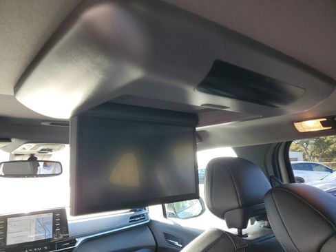 Certified 2023 Toyota Sienna XSE image 20