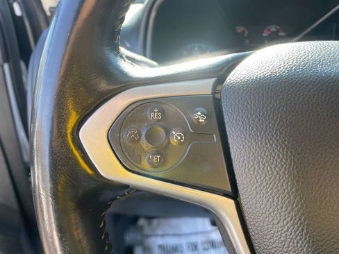 Used 2022 Chevrolet Colorado LT w/ Fleet Safety Package image 16