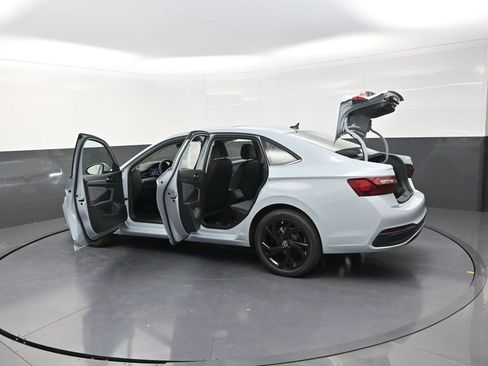 New 2026 Volkswagen Jetta SE FWD image 32