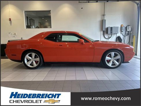 Used 2008 Dodge Challenger SRT8 RWD image 2