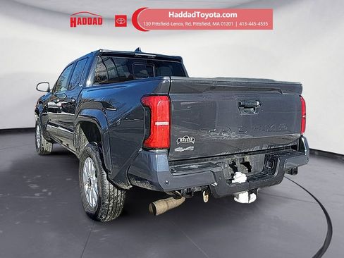 Certified 2025 Toyota Tacoma SR5 image 3