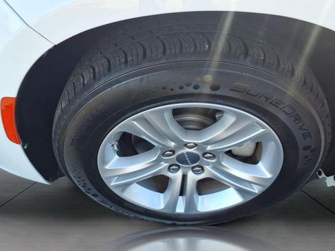 Used 2023 Dodge Charger SXT image 9