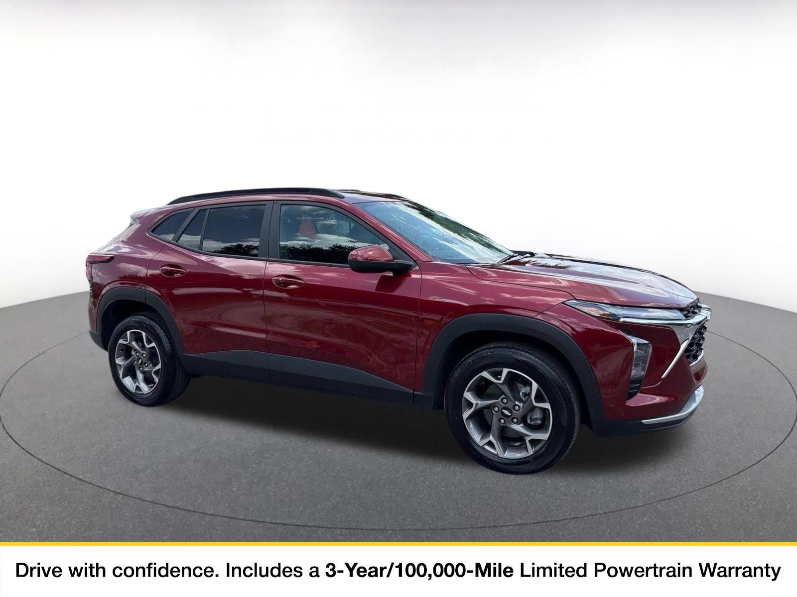 Used 2025 Chevrolet Trax LT w/ LT Convenience Package FWD image 1