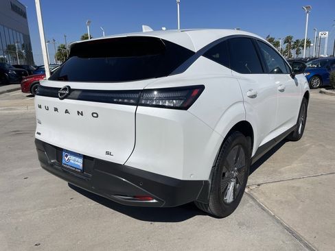 Certified 2025 Nissan Murano SL image 3