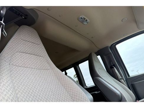 Used 2024 Chevrolet Express 3500 LT w/ LT Preferred Equipment Group RWD image 18