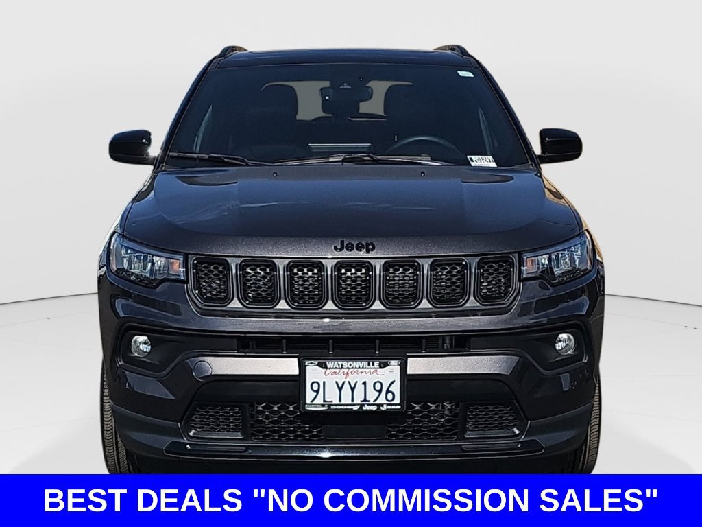 Used 2023 Jeep Compass Latitude w/ Sun and Sound Group AWD/4WD image 8