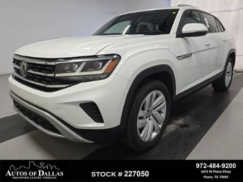 Used 2023 Volkswagen Atlas Cross Sport SE w/ Panoramic Sunroof Package FWD image 1