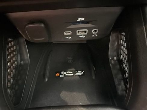 Used 2022 Chevrolet TrailBlazer RS w/ Sun and Liftgate Package AWD/4WD image 20