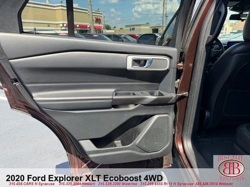 Used 2020 Ford Explorer XLT w/ Equipment Group 202A AWD/4WD image 11