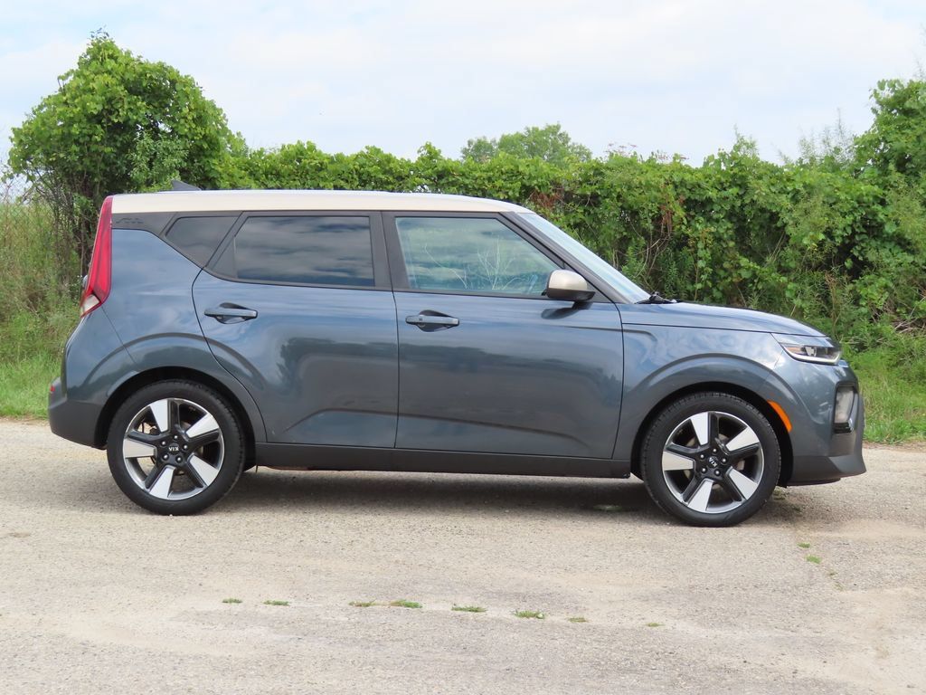 Used 2020 Kia Soul EX w/ Option Group 015 FWD image 2