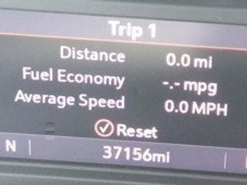 Used 2023 Buick Enclave Essence w/ Experience Buick Package image 7