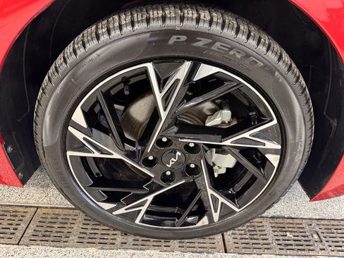 Certified 2025 Kia K5 GT-Line image 28